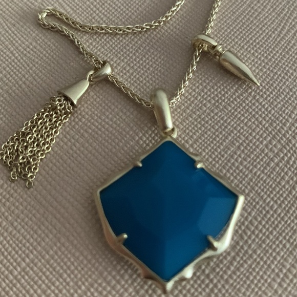 Kendra Scott Arlet Necklace in Blue Agate - Picture 7 of 14